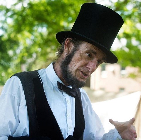 Kevin Wood portraying Lincoln