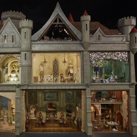 Miniature castle, Museum of Science and Industry exhibit